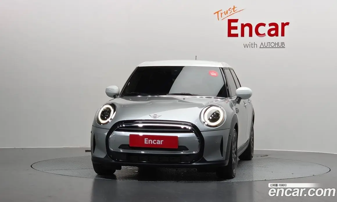 Mini Cooper 2024 1.5 автомат (гидро), фото 3