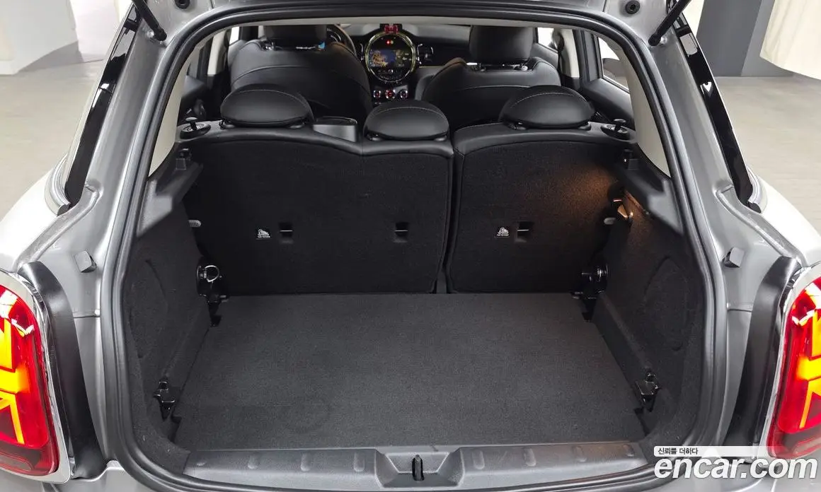 Mini Cooper 2024 1.5 автомат (гидро), фото 28