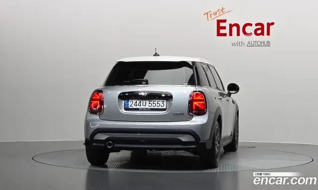 Mini Cooper 2024 1.5 автомат (гидро), миниатюра 4