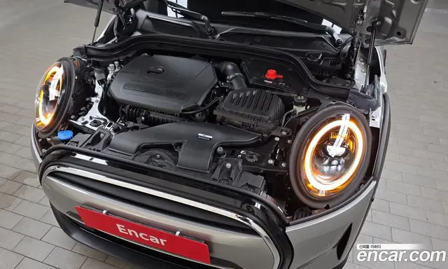 Mini Cooper 2024 1.5 автомат (гидро), миниатюра 6