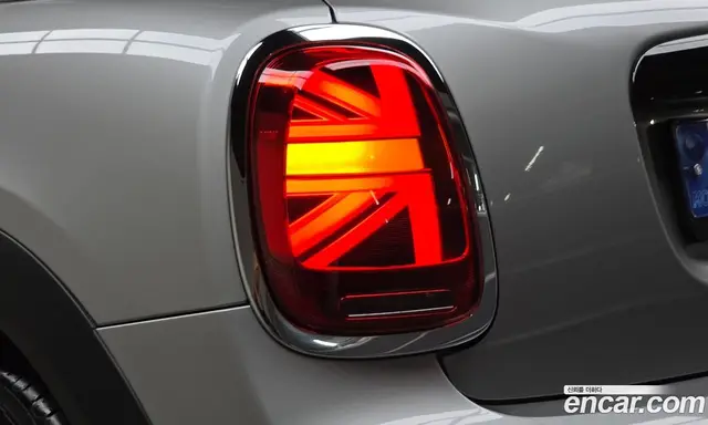 Mini Cooper 2024 1.5 автомат (гидро), миниатюра 9