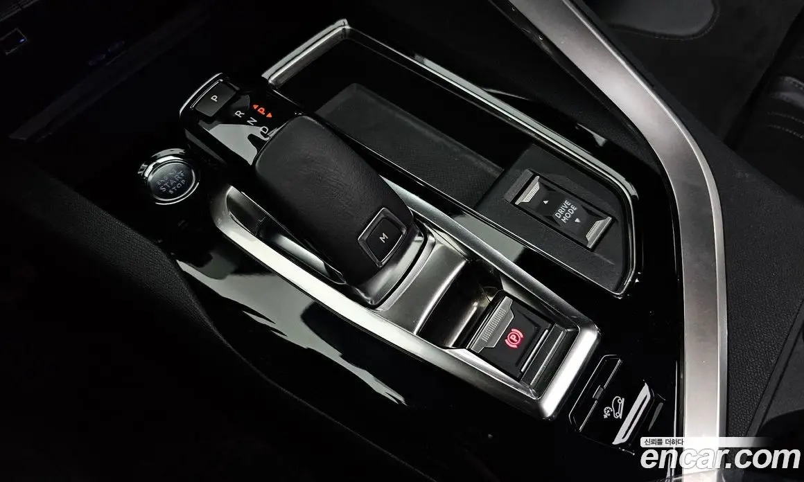 Peugeot 3008 2022 1.5 автомат (гидро), фото 12