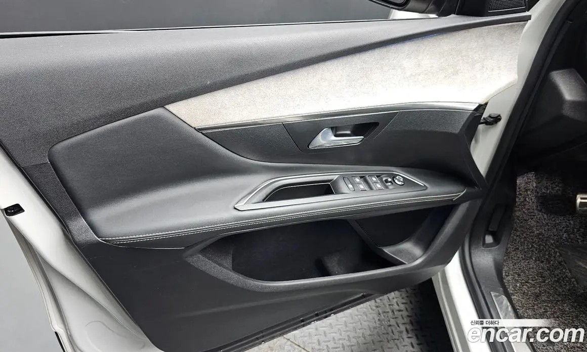 Peugeot 3008 2022 1.5 автомат (гидро), фото 14