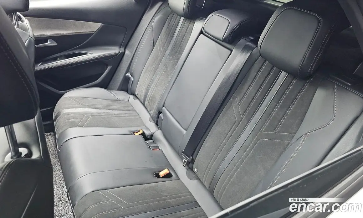 Peugeot 3008 2022 1.5 автомат (гидро), фото 28