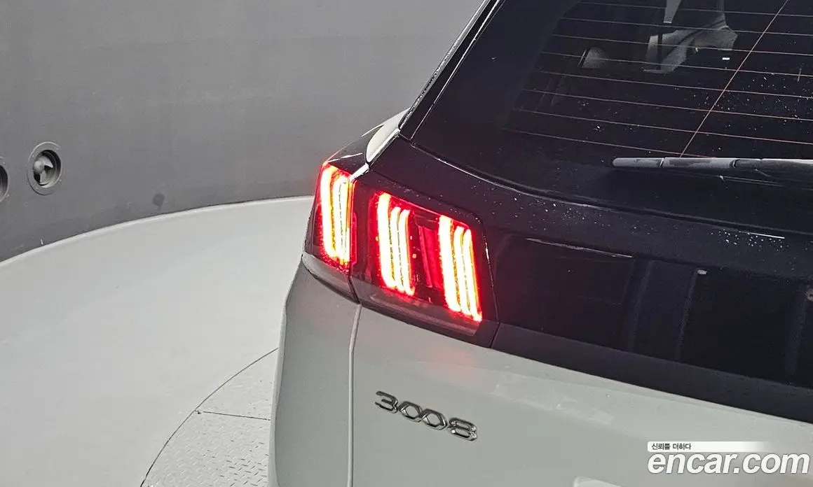 Peugeot 3008 2022 1.5 автомат (гидро), фото 9