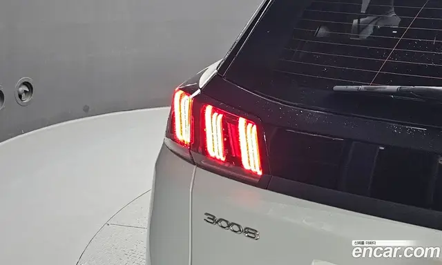 Peugeot 3008 2022 1.5 автомат (гидро), миниатюра 9