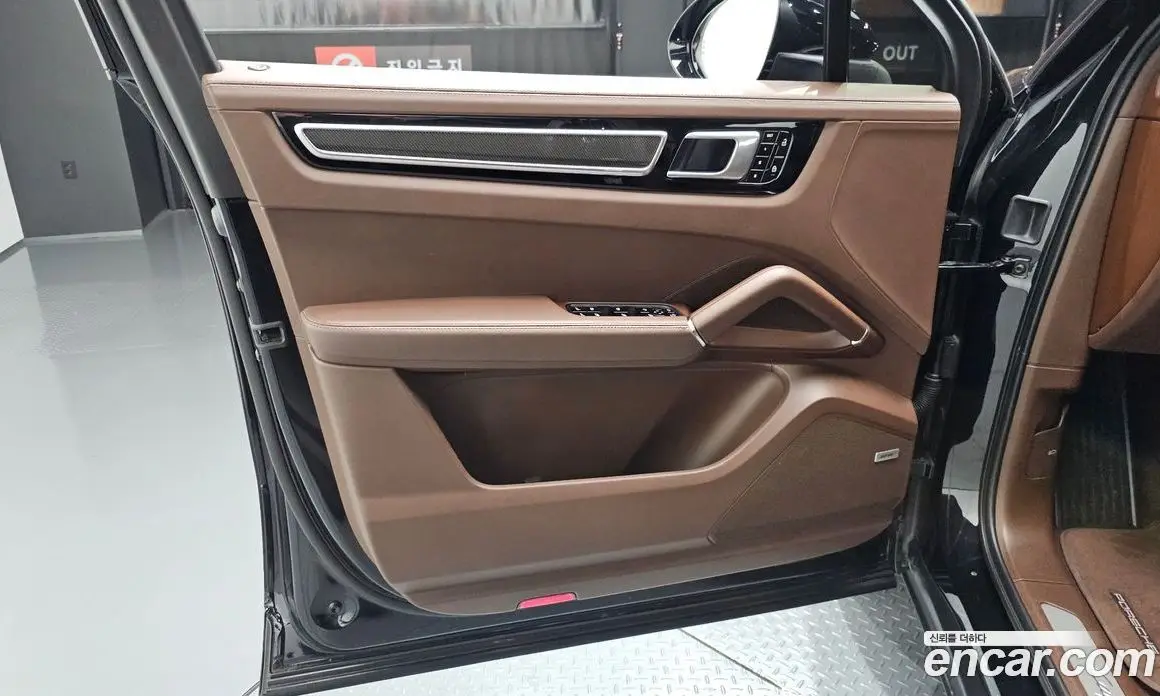 Porsche Cayenne 2021 3.0 автомат (гидро), фото 14