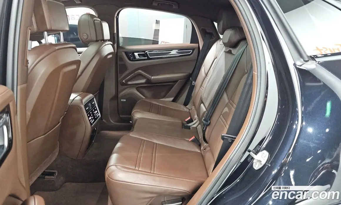 Porsche Cayenne 2021 3.0 автомат (гидро), фото 16