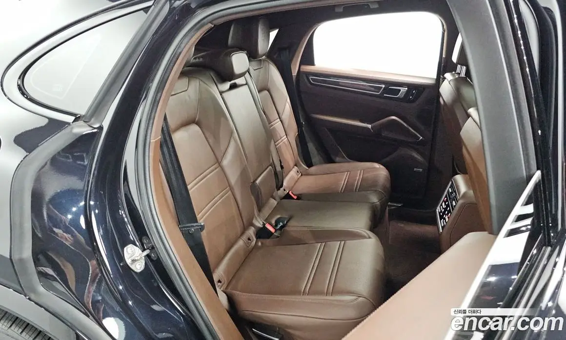 Porsche Cayenne 2021 3.0 автомат (гидро), фото 17