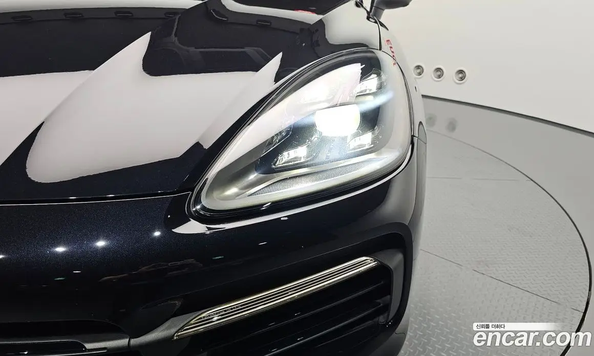 Porsche Cayenne 2021 3.0 автомат (гидро), фото 8