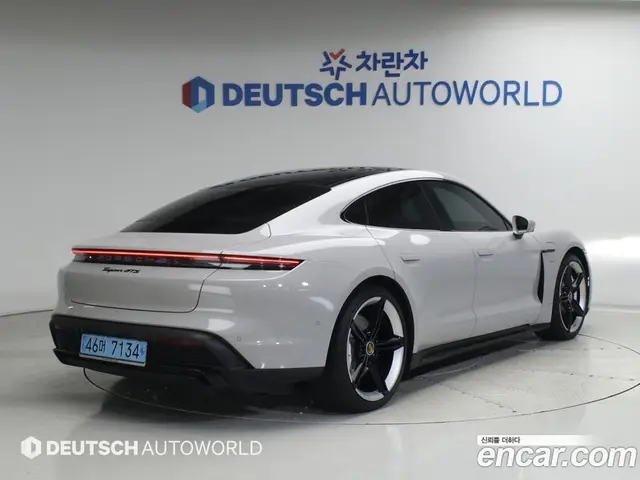 Porsche Taycan 2022 0.1 автомат (гидро), миниатюра 2