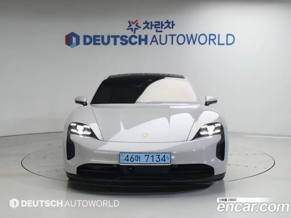 Porsche Taycan 2022 0.1 автомат (гидро), фото 3
