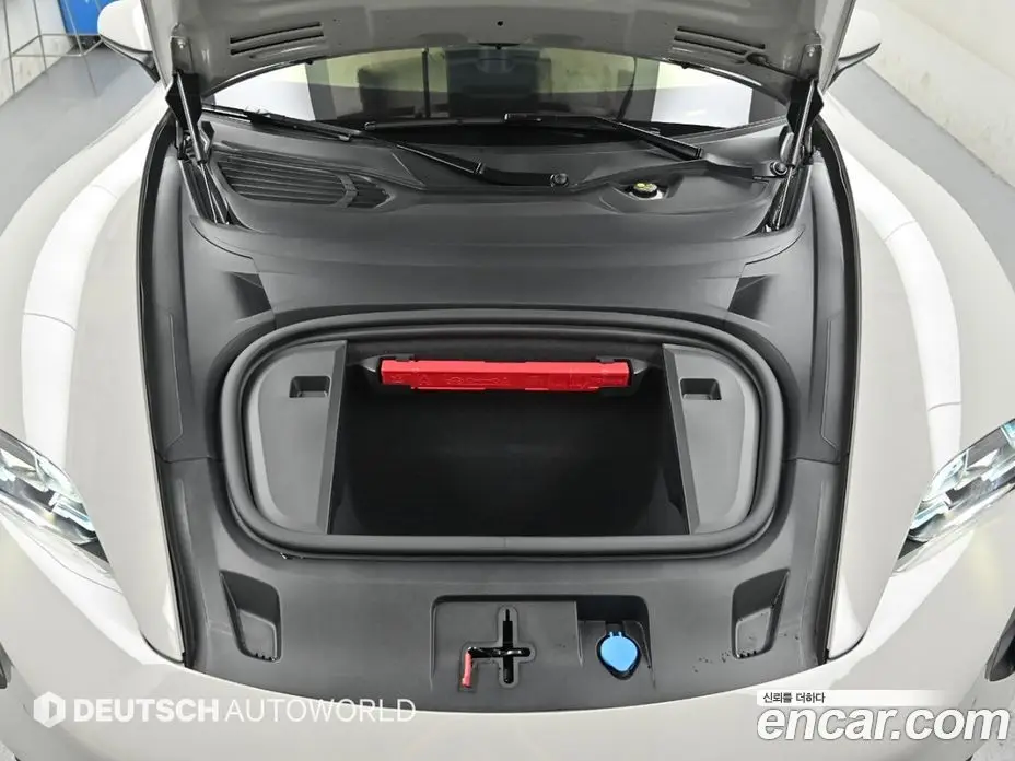 Porsche Taycan 2022 0.1 автомат (гидро), фото 6