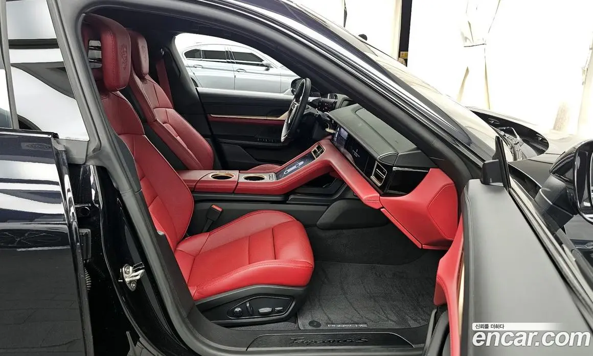 Porsche Taycan 2024 0.1 автомат (гидро), фото 11
