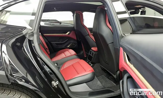 Porsche Taycan 2024 0.1 автомат (гидро), миниатюра 12