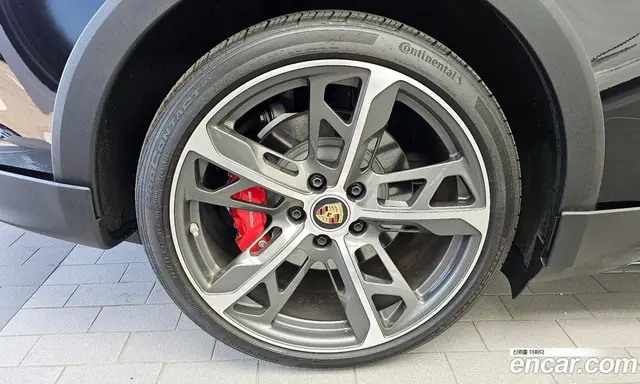 Porsche Taycan 2024 0.1 автомат (гидро), миниатюра 5