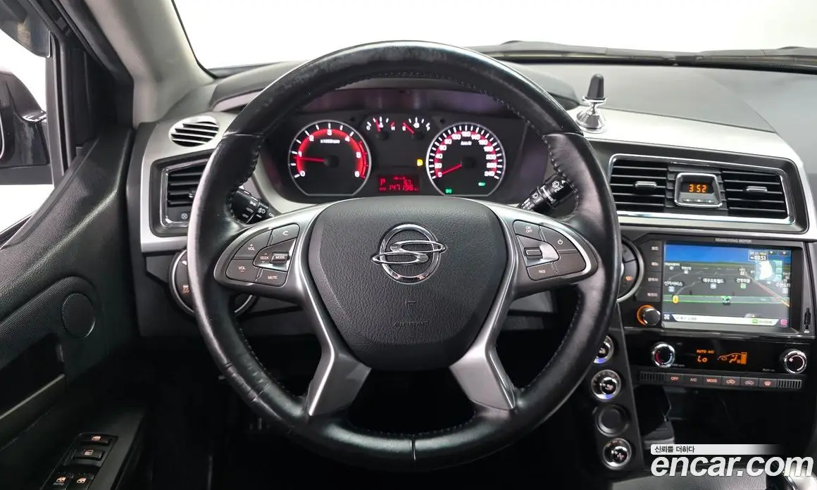 SsangYong Korando 2017 2.2 автомат (гидро), фото 12