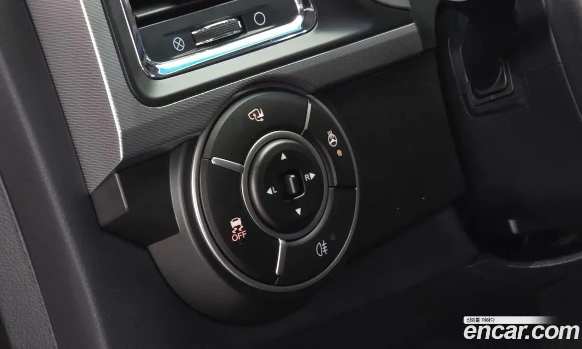 SsangYong Korando 2017 2.2 автомат (гидро), фото 15