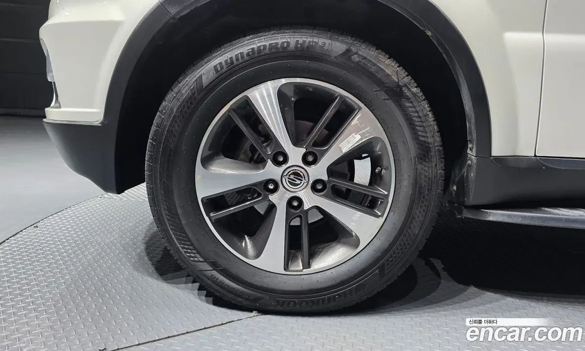 SsangYong Rexton 2015 2.0 автомат (гидро), фото 5