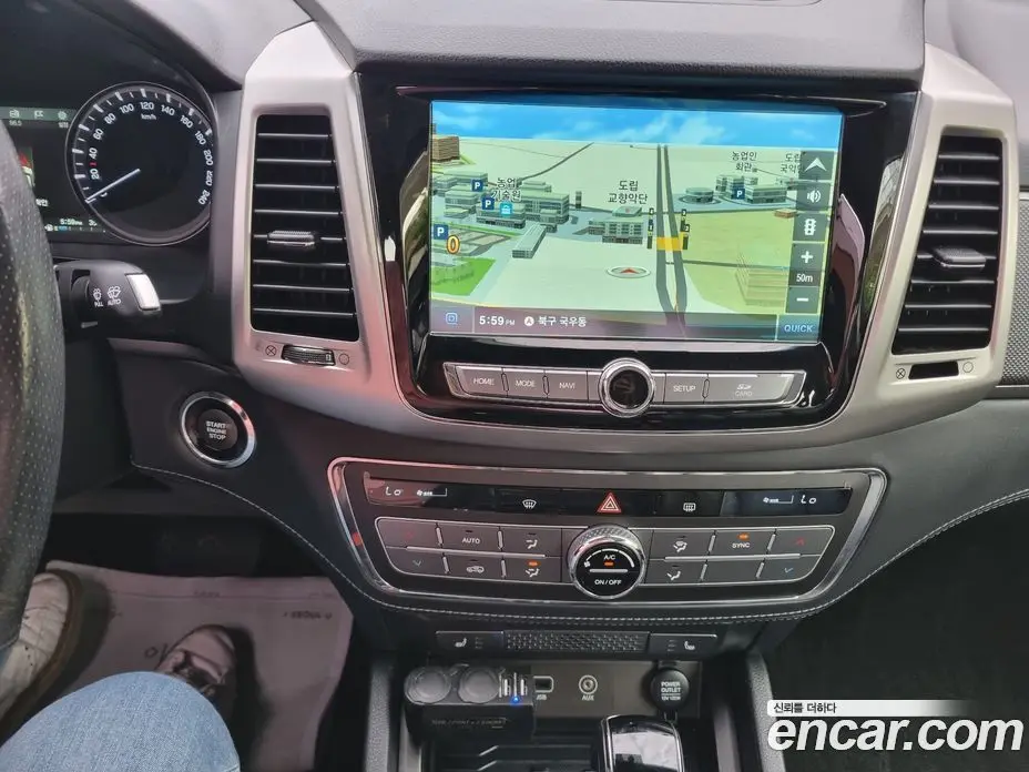SsangYong Rexton 2018 2.2 автомат (гидро), фото 12