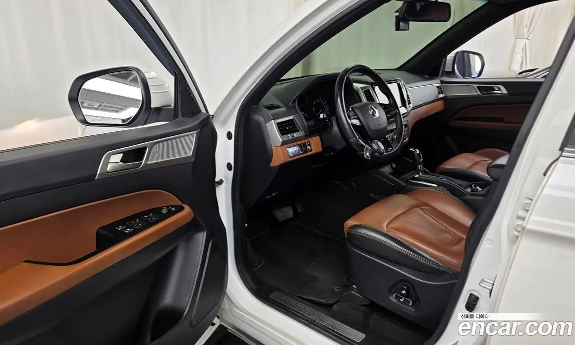 SsangYong Rexton 2018 2.2 автомат (гидро), фото 13