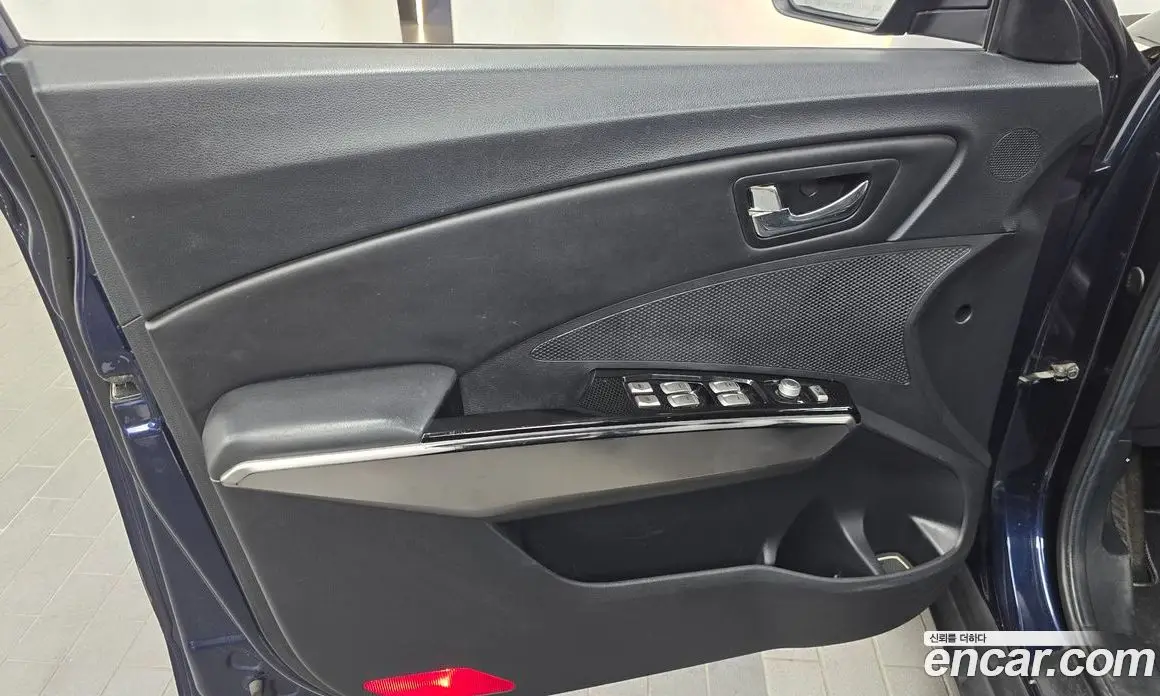 SsangYong TIBOLI 2015 1.6 автомат (гидро), фото 14