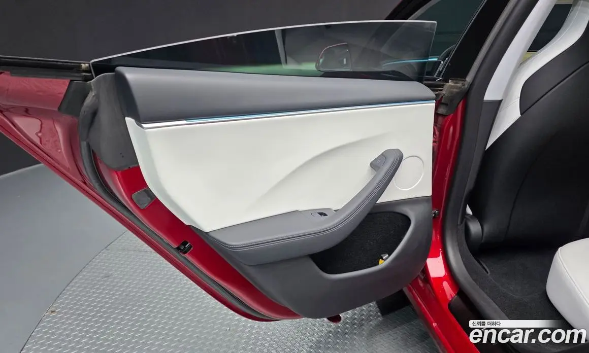 Tesla Model 3 2024 0.2 автомат (гидро), фото 15