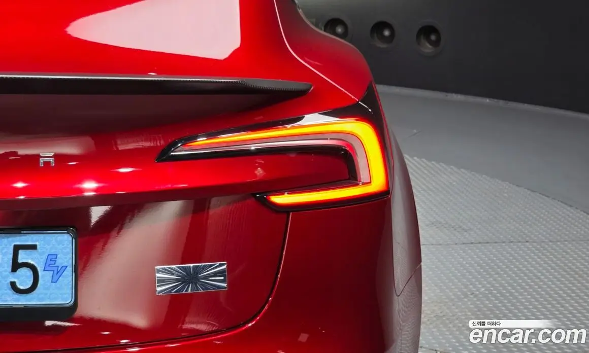 Tesla Model 3 2024 0.2 автомат (гидро), фото 9