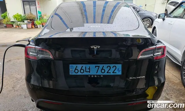 Tesla Model Y 2023 0.2 автомат (гидро), миниатюра 4