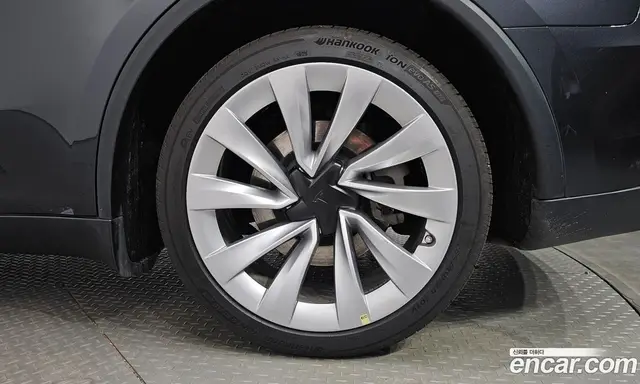 Tesla Model Y 2025 0.2 автомат (гидро), миниатюра 7