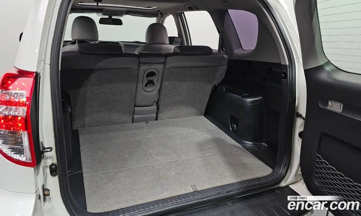 Toyota RAV4 2011 2.5 автомат (гидро), фото 19