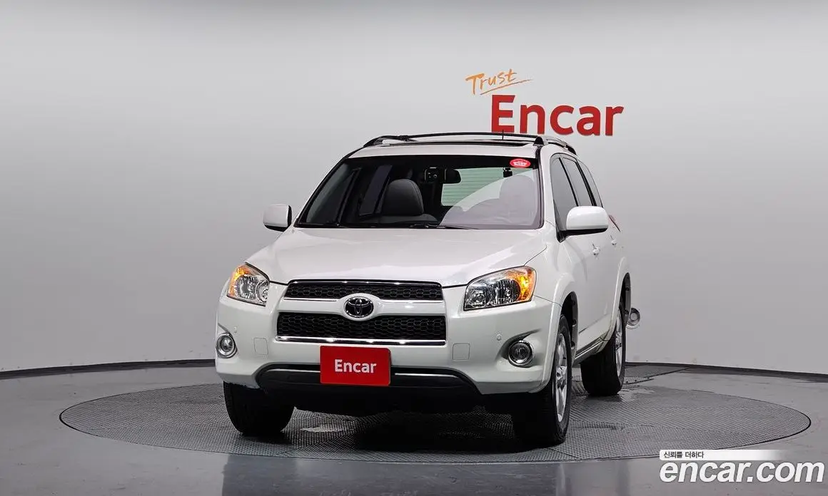 Toyota RAV4 2011 2.5 автомат (гидро), фото 3