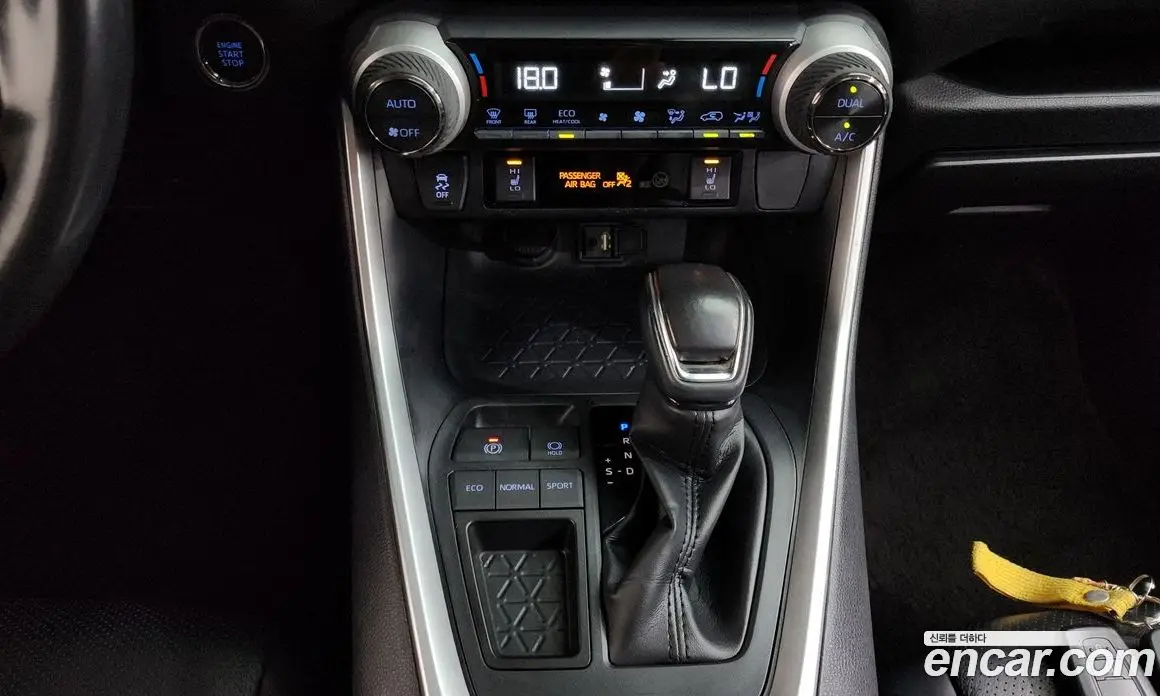 Toyota RAV4 2019 2.5 автомат (гидро), фото 12