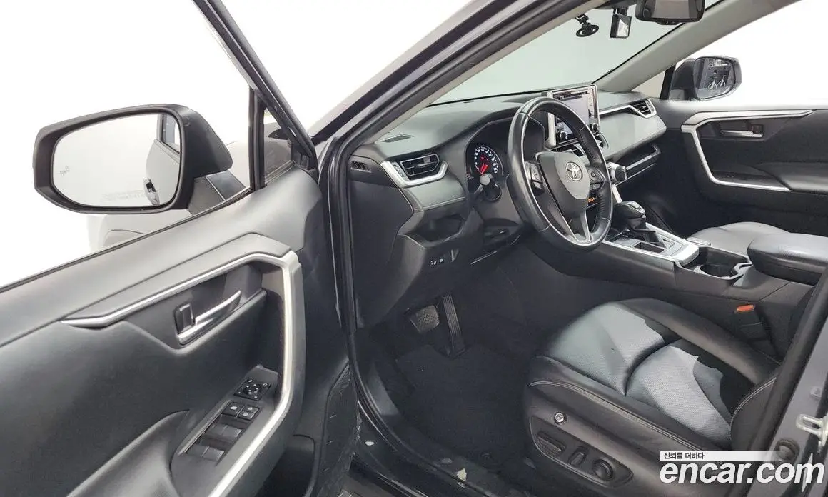 Toyota RAV4 2019 2.5 автомат (гидро), фото 13