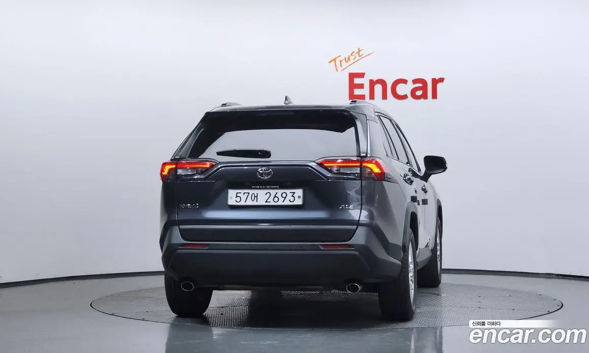 Toyota RAV4 2019 2.5 автомат (гидро), фото 4