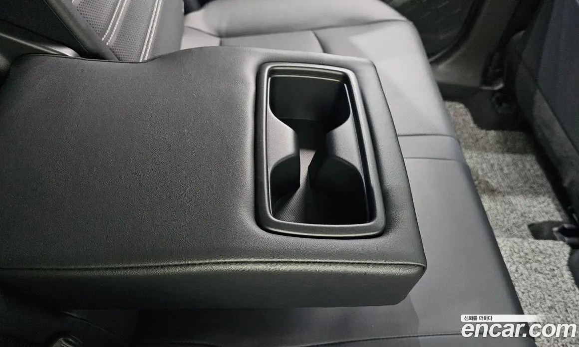 Toyota RAV4 2024 2.5 автомат (гидро), фото 26