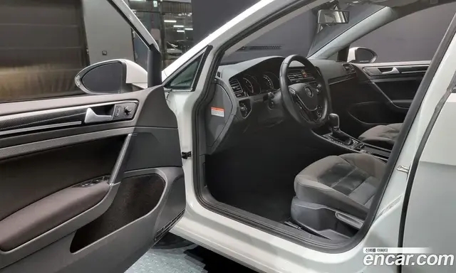 Volkswagen Golf 2015 2.0 автомат (гидро), миниатюра 11 Volkswagen Golf 2015 2.0 автомат (гидро), миниатюра 11