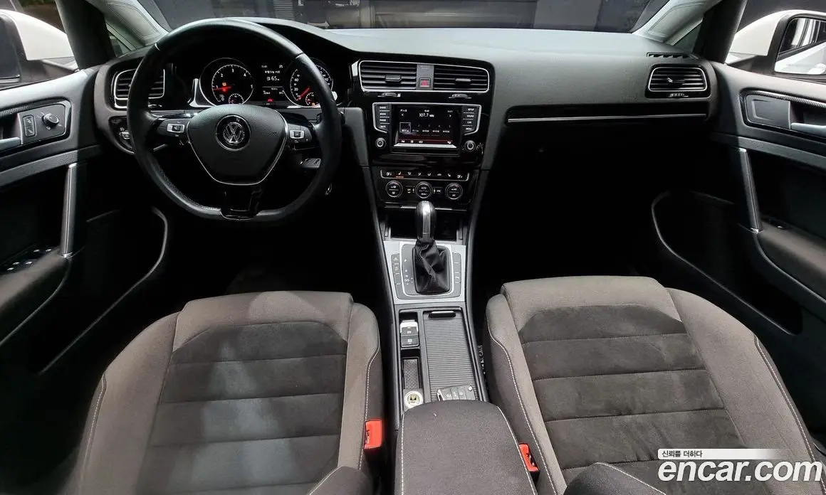 Volkswagen Golf 2015 2.0 автомат (гидро), фото 7 Volkswagen Golf 2015 2.0 автомат (гидро), фото 7
