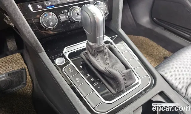 Volkswagen Passat 2018 2.0 автомат (гидро), миниатюра 12