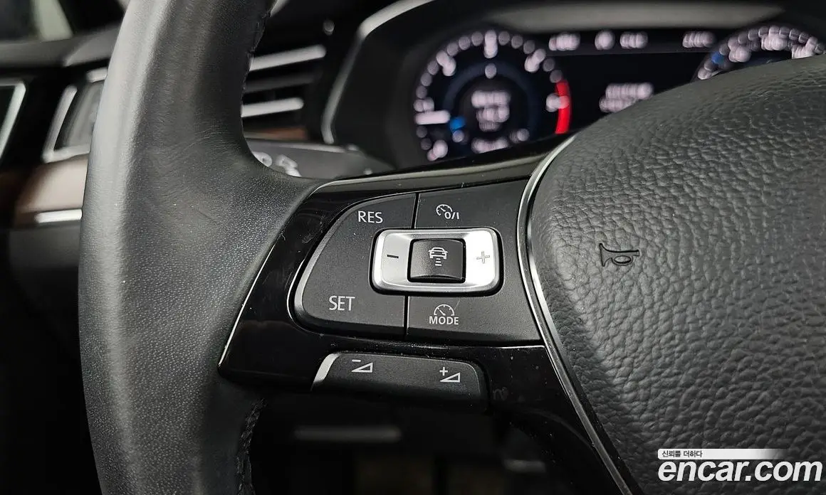 Volkswagen Passat 2018 2.0 автомат (гидро), фото 28