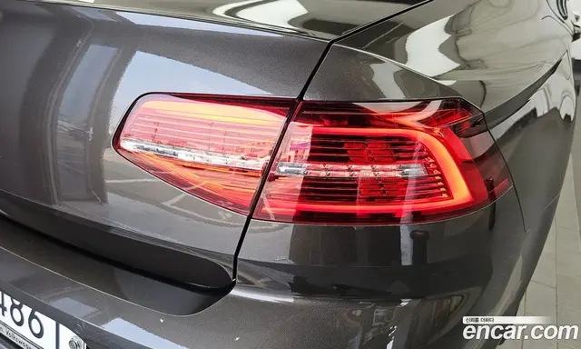 Volkswagen Passat 2018 2.0 автомат (гидро), миниатюра 9