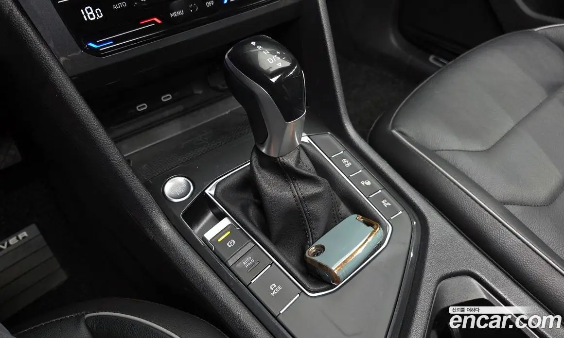 Volkswagen Tiguan 2023 2.0 автомат (гидро), фото 12