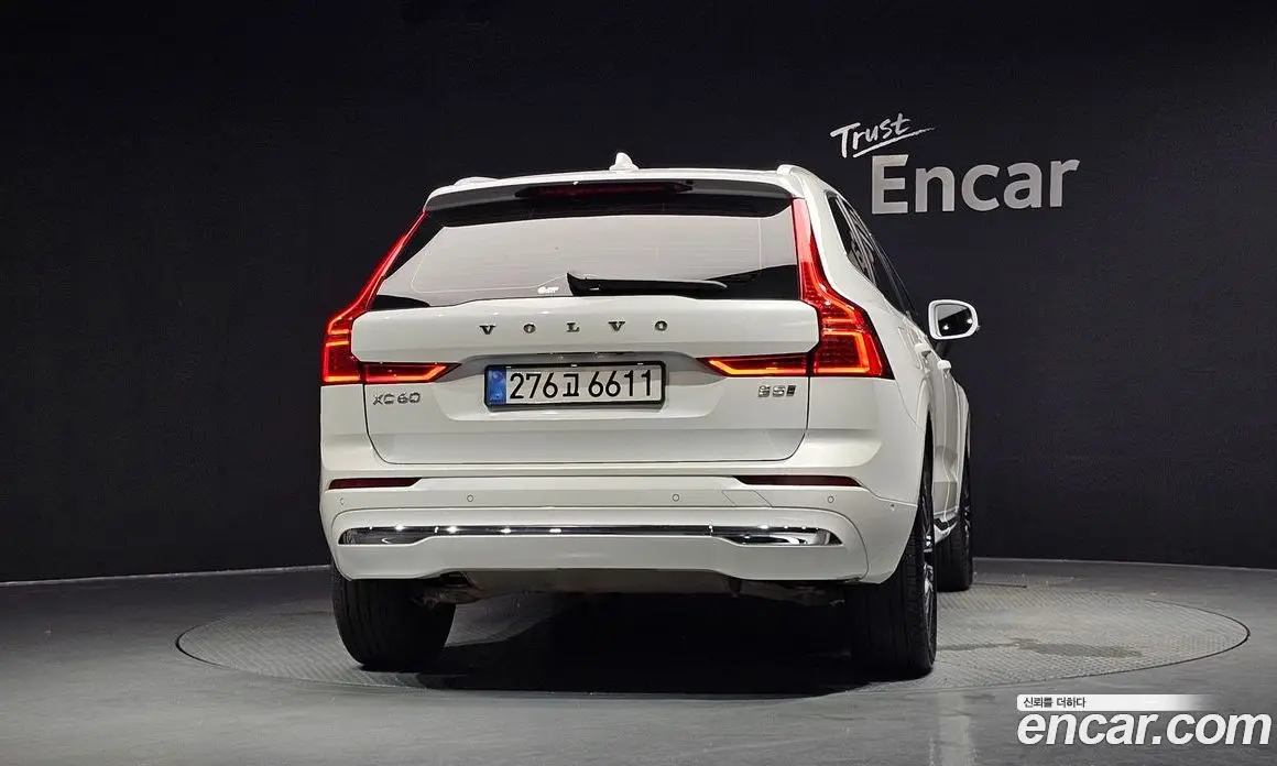 Volvo XC60 2021 2.0 автомат (гидро), фото 3
