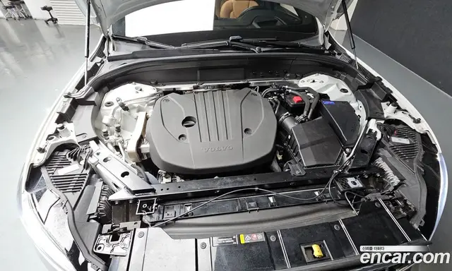 Volvo XC60 2021 2.0 автомат (гидро), миниатюра 5