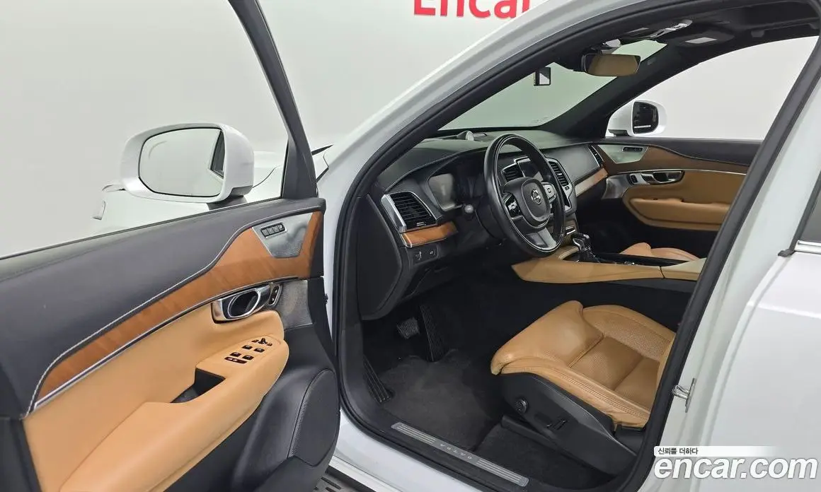 Volvo XC90 2017 2.0 автомат (гидро), фото 13