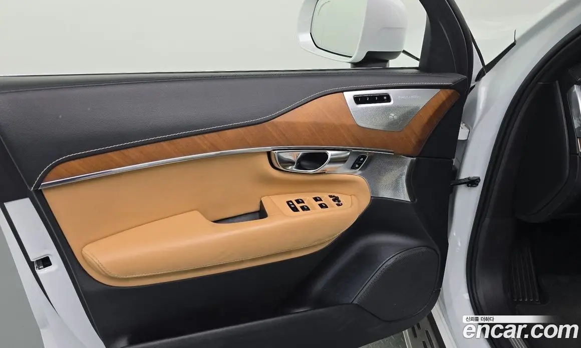 Volvo XC90 2017 2.0 автомат (гидро), фото 14