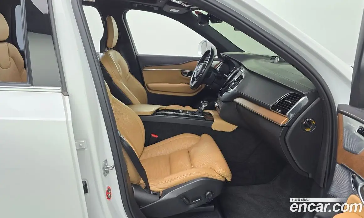 Volvo XC90 2017 2.0 автомат (гидро), фото 16