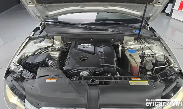 Audi A4 2010 2.0 автомат (гидро), миниатюра 6