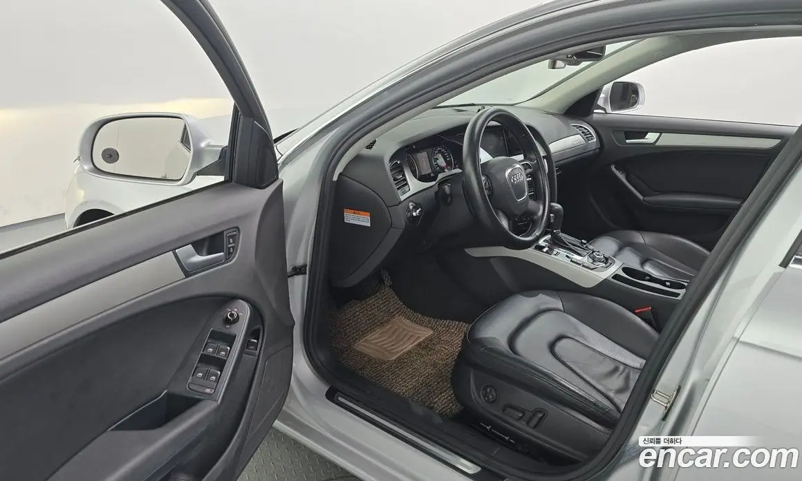 Audi A4 2010 2.0 автомат (гидро), фото 10