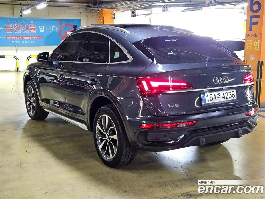 Audi Q5 2023 2.0 автомат (гидро), фото 4